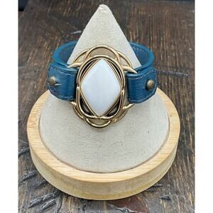 Barse Snap Bracelet- Mother Of Pearl- Leather- NWT